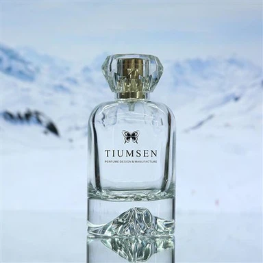 Square Bottle ilmvatn